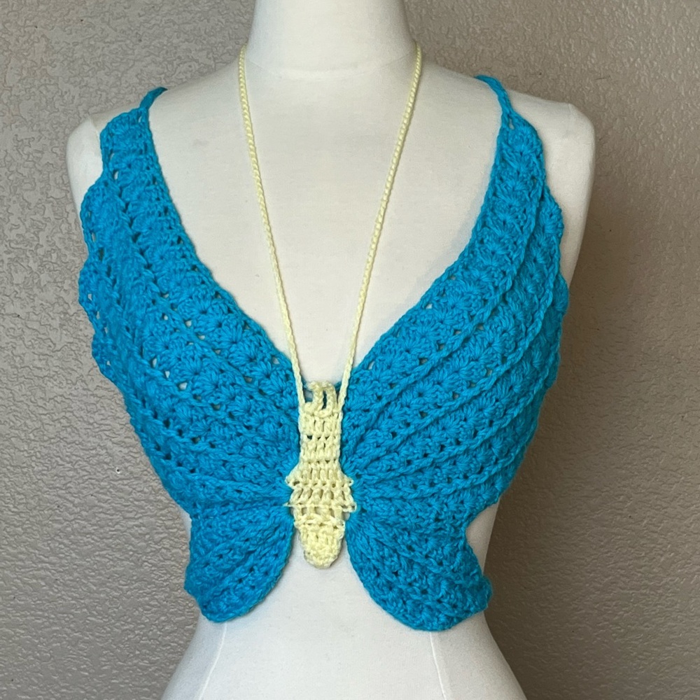 LOVELY BUTTERFLY CROCHET TOP